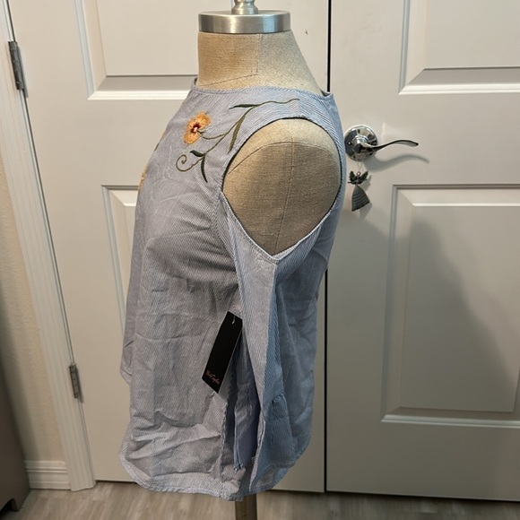 WORLD TOGETHER EMBROIDERED COLD SHOULDER TOP SZ S EVERYDAY SPRING SUMMER - Picture 7 of 9